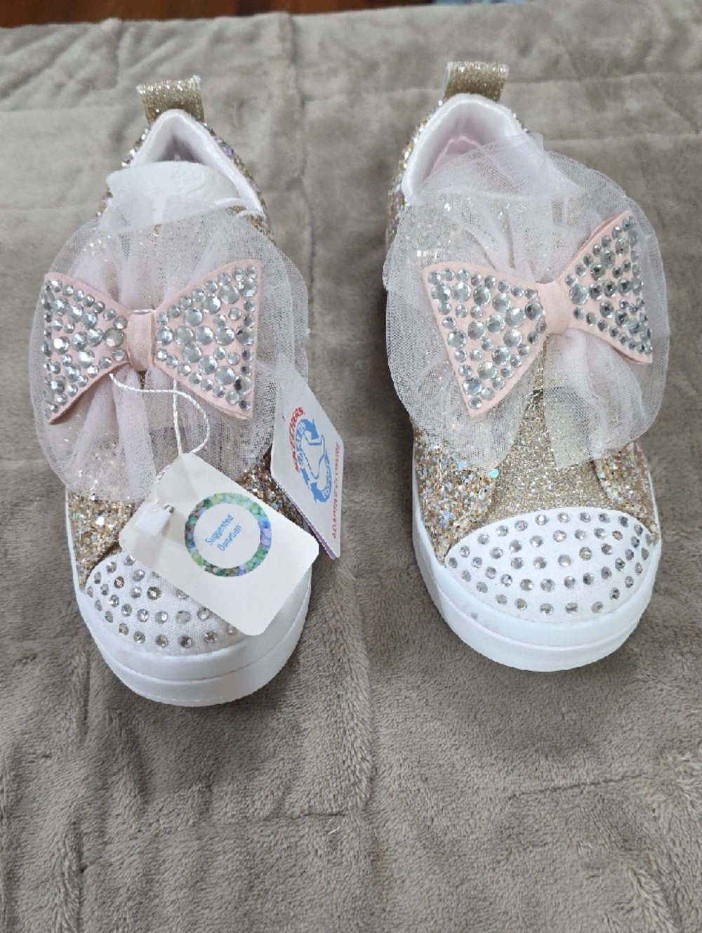 NWT Skechers Twinkle Toes Girls Sneakers Glitter Bow Pink & Gold Light Ups Sz 13